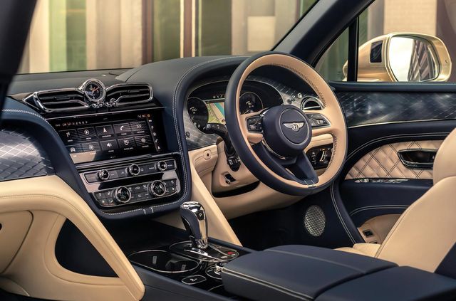 Британці представили оновлений гібрид Bentley Bentayga: список змін - фото 441956