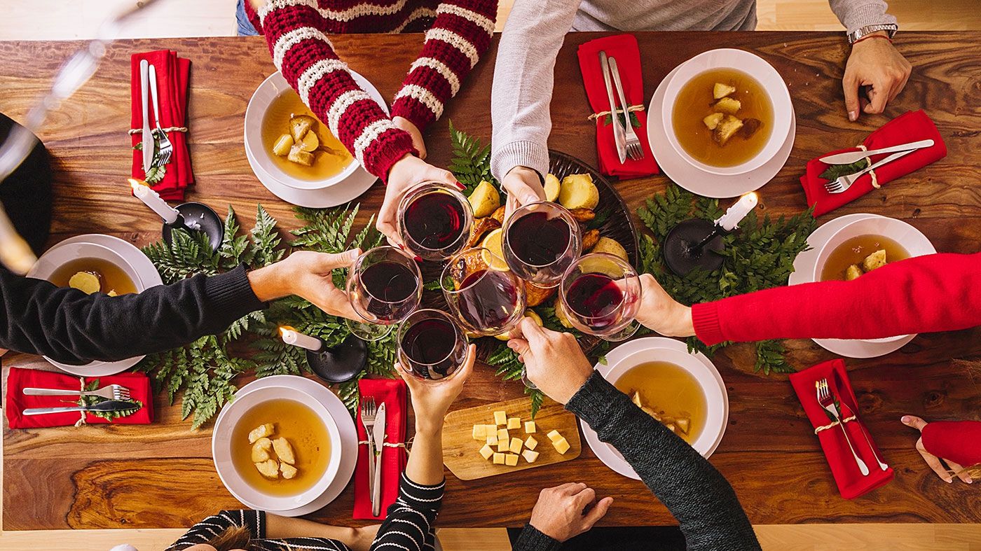 Дієтологиня назвала дієву схему, яка дозволить відновитися після святкового застілля - фото 1