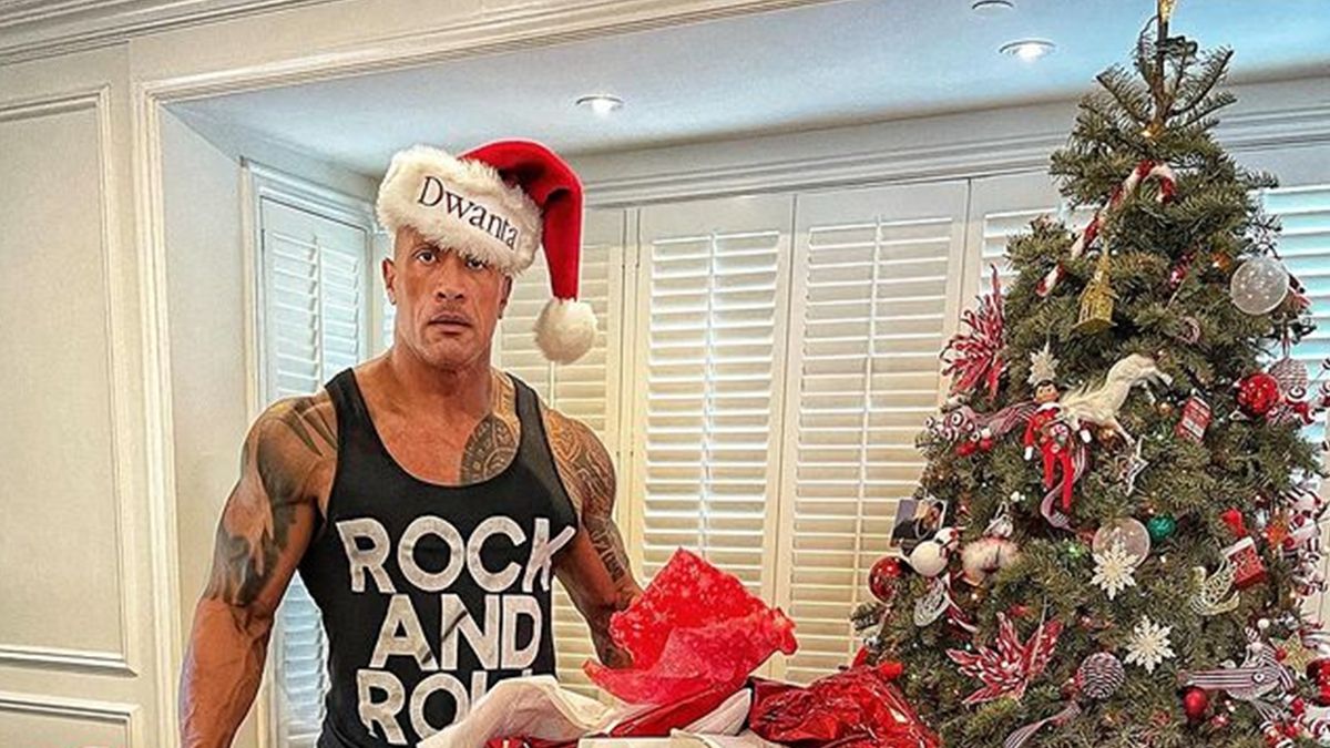 Двейн Джонсон подарував автомобіль чоловікові, який прихистив його у підліткові роки