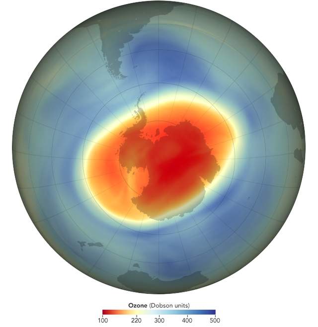 Над Антарктикою закрилася озонова діра-рекордсмен - фото 442326