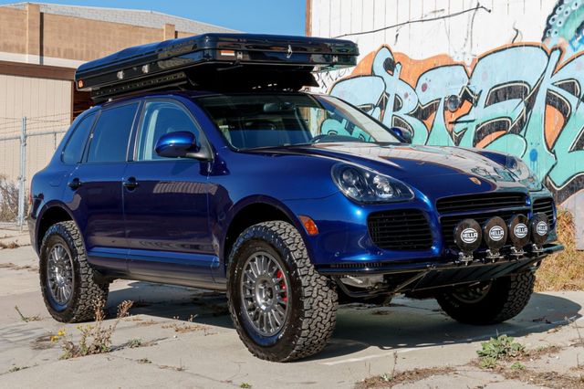 На торги виставили тюнингований Porsche Cayenne для екстремального відпочинку - фото 442600