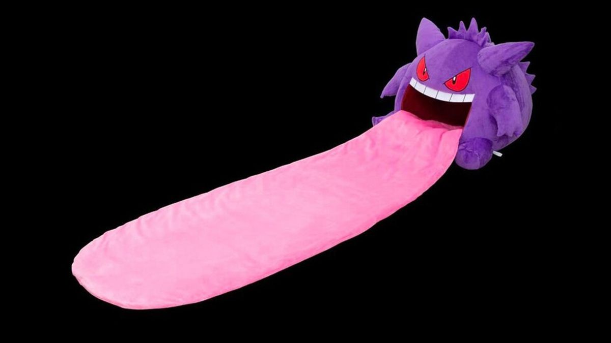 Японський бренд випустив незвичайну подушку у вигляді покемона: фотофакт