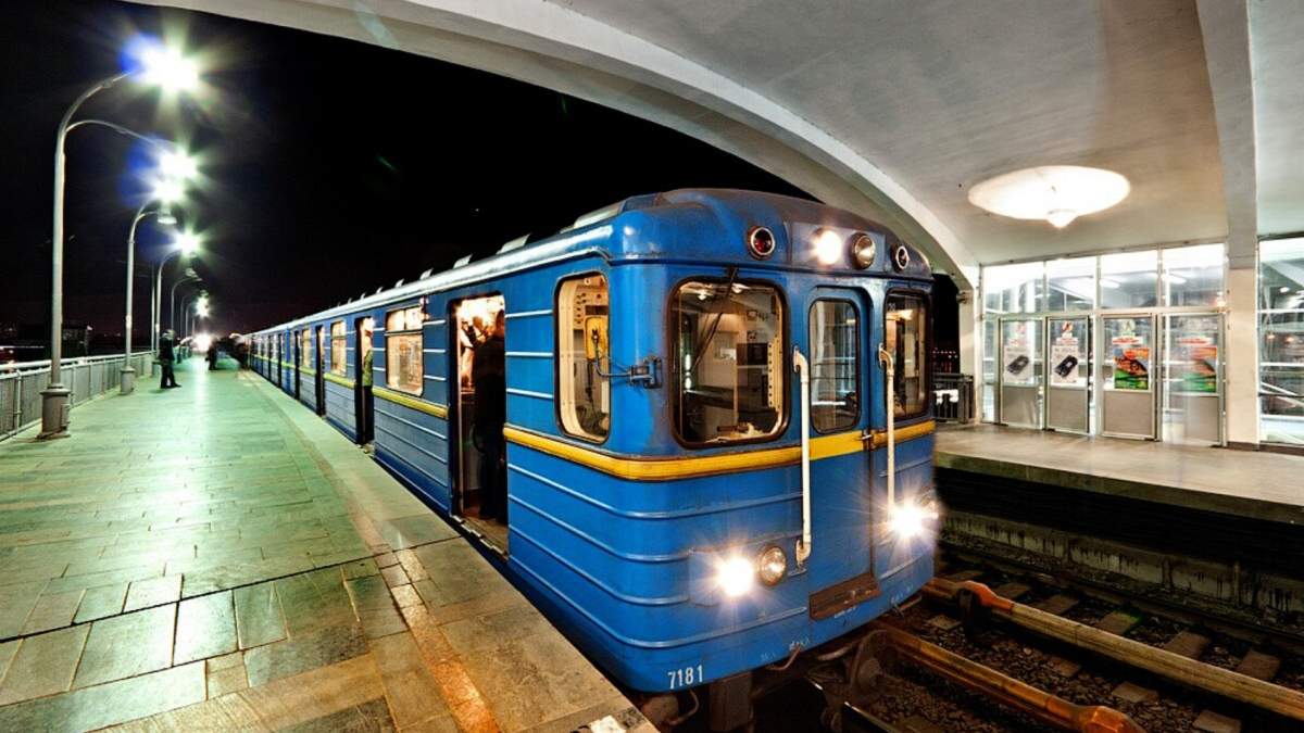 Найпопулярніша станція київського метро: де найчастіше бували жителі столиці у 2020 році - фото 1