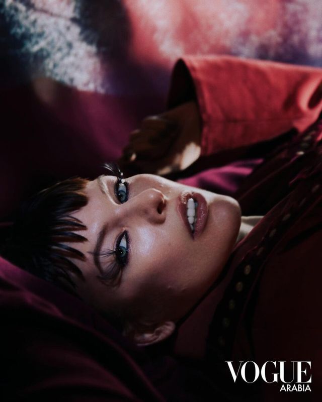 13-річна дочка Міли Йовович дебютувала на сторінках Vogue - фото 442897