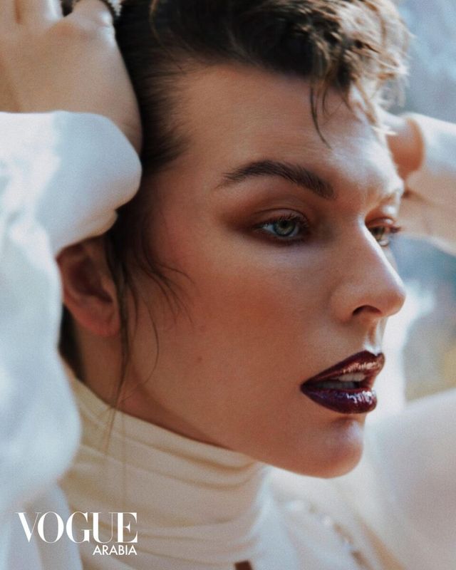 13-річна дочка Міли Йовович дебютувала на сторінках Vogue - фото 442899