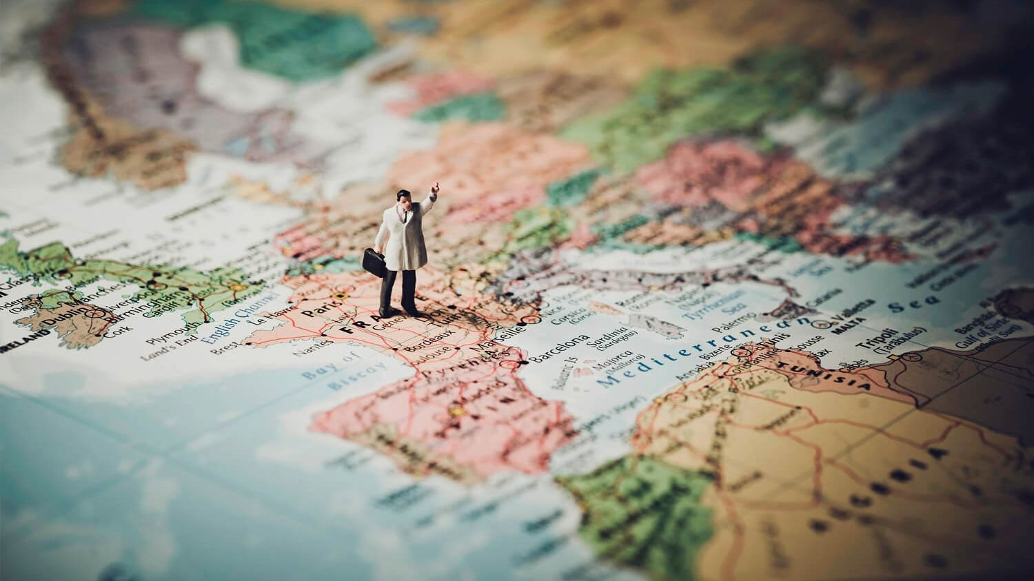 Платний в'їзд до Європи: як це працюватиме для жителів України