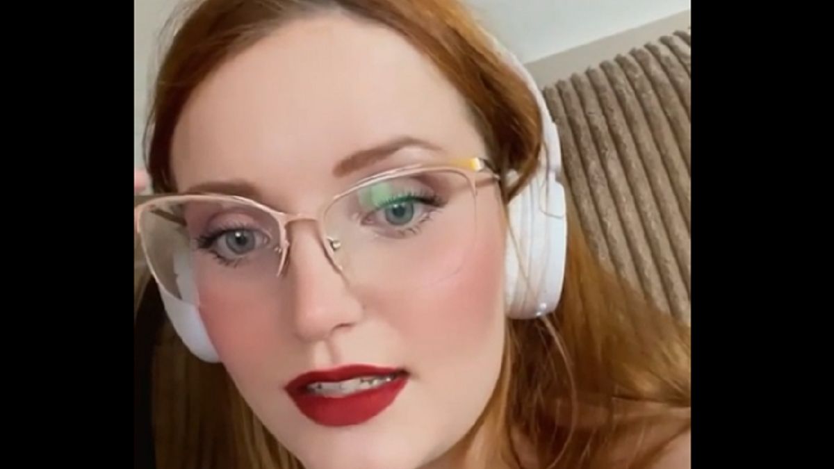 Жінка знімала окуляри і підкорила Reddit - фото 1