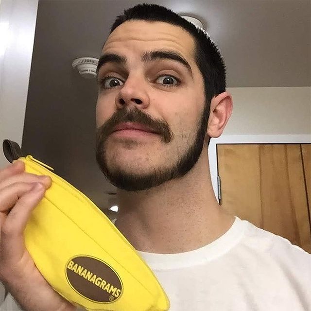 Борода у формі хвоста мавпи стала новим модним трендом: фото - фото 443768