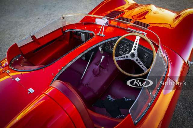 Рідкісний 66-річний Jaguar D-Type пустять з молотка: у скільки оцінили легендарне авто - фото 443904