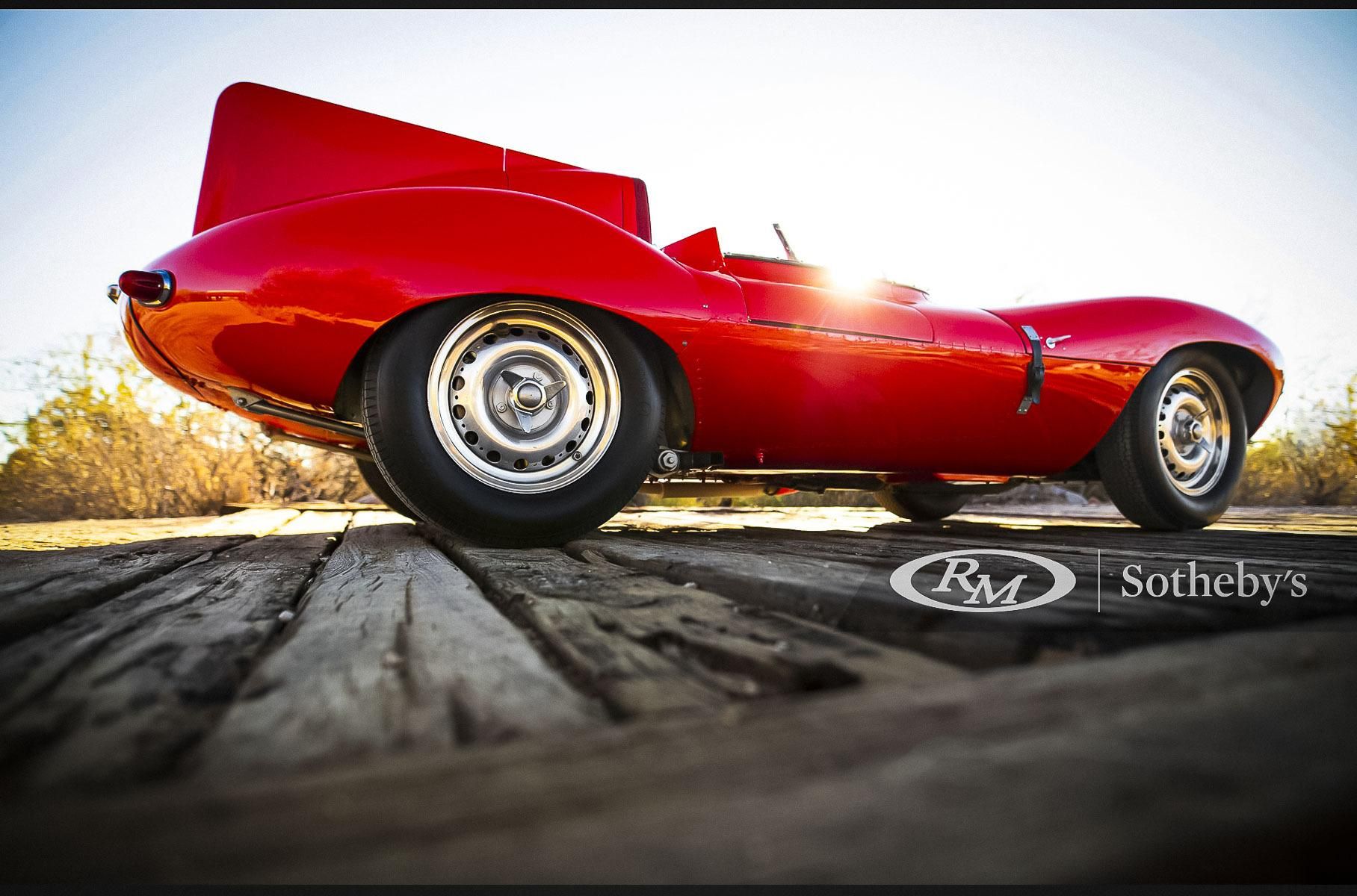 Рідкісний 66-річний Jaguar D-Type пустять з молотка: у скільки оцінили легендарне авто