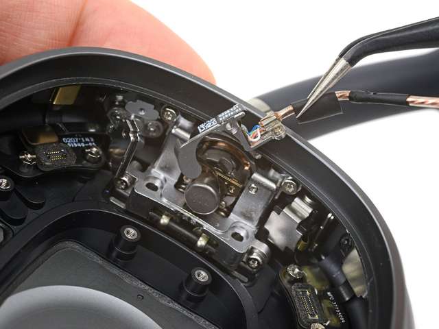 Фахівці оцінили ремонтопридатність навушників Apple AirPods Max: результати тішать - фото 443922