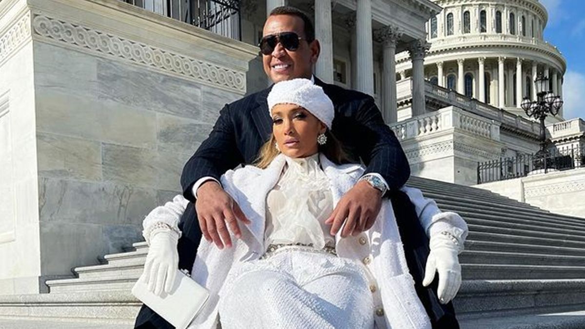 Дженіфер Лопес вразила мережу розкішним образом на інавгурації Джо Байдена: фото