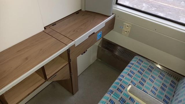 Душ і окремий туалет: тревел-блогер показав елітне купе у потязі Укрзалізниці - фото 444602