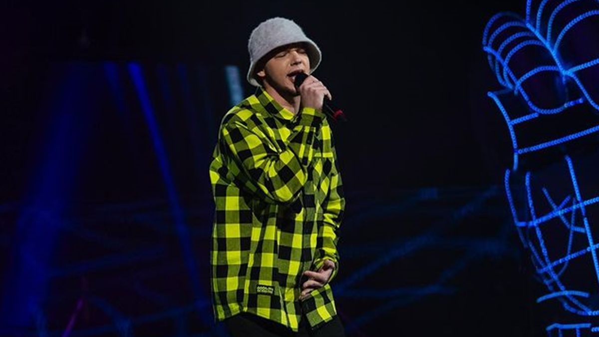 Голос країни 11: Тьома Паучек вразив виконанням пісні Гуцулка Ксеня і розвернув усі крісла