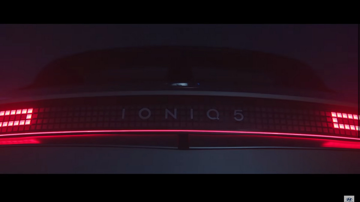 Електрокросовер Hyundai Ioniq 5 покажуть у лютому - фото 1