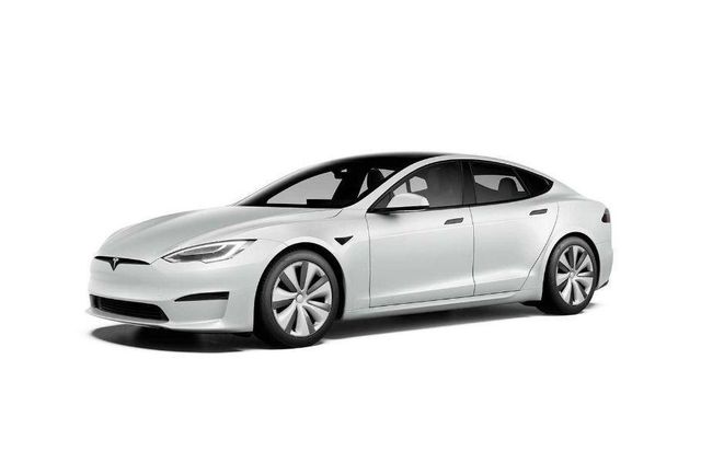 Представлено оновлену Tesla Model S: 1034 кінські сили й 840 кілометрів автономного ходу - фото 445245