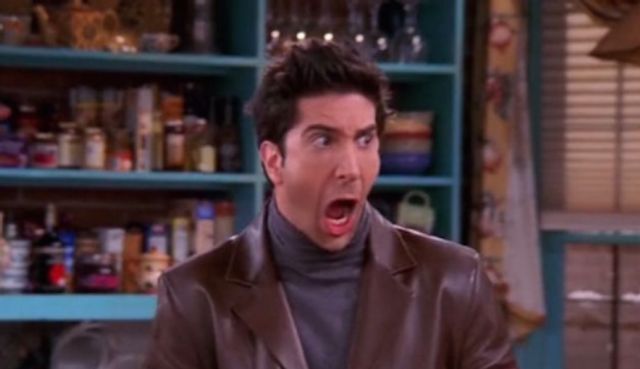 Мода 90-х: ТОП 25 стильних трендів у серіалі 'Друзі' - фото 445534