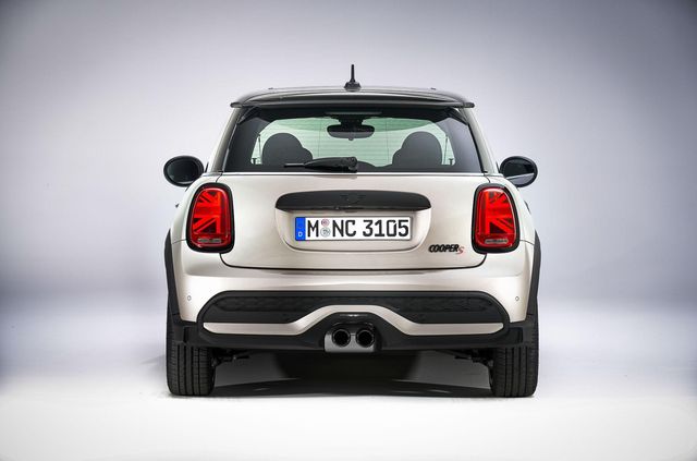 Хетчбеки і кабріолети MINI отримали нові цікаві опції - фото 445593