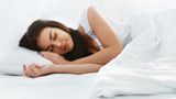 Дослідники розповіли, чи шкідливо спати після обіду