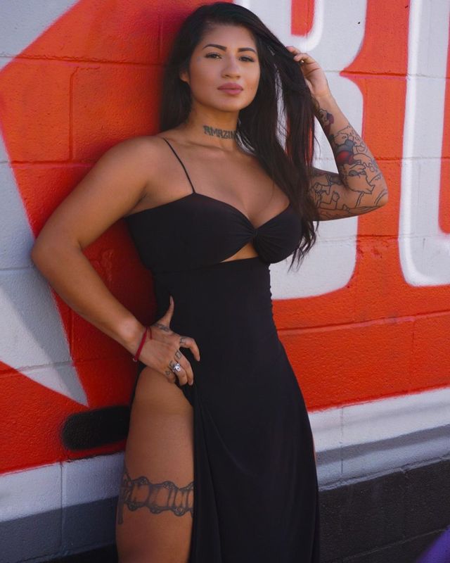 Надто товста: ця дівчина стала гарячою фітоняшкою після розлучення (18+) - фото 445970