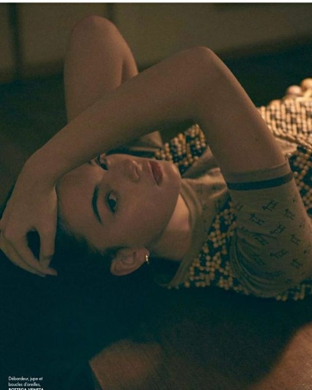 16-річна донька Моніки Белуччі прикрасила обкладинку Elle: спокусливі фото - фото 446533