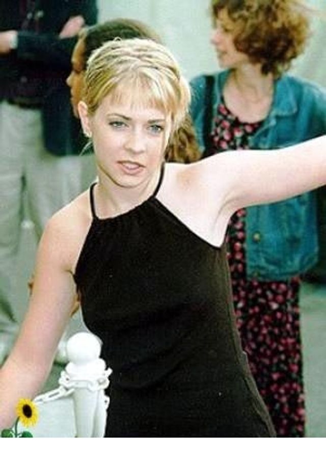 Яка зачіска була модною у твій рік народження: найпопулярніші стрижки від 1970-х до 2020 - фото 446820