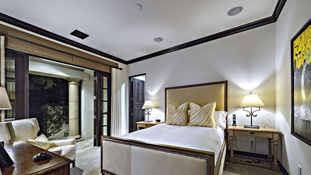 Сильвестр Сталлоне продає елітний будинок у Беверлі-Хіллз: фото - фото 446888