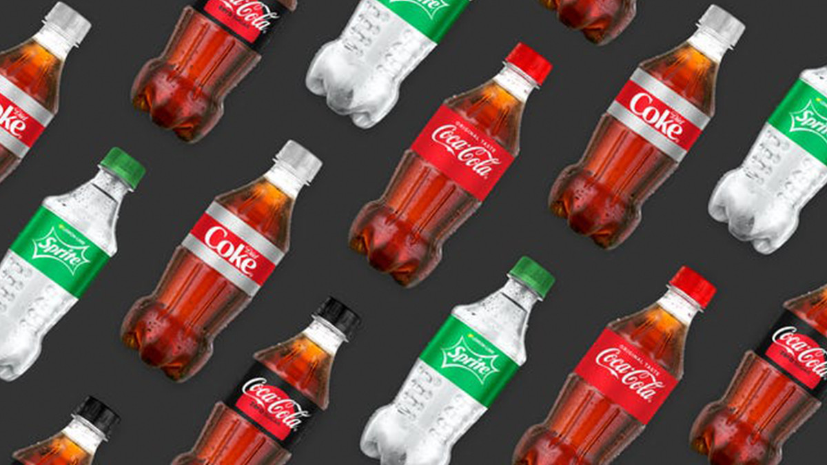 Coca-Cola використовуватиме пляшки з переробленого пластику - фото 1