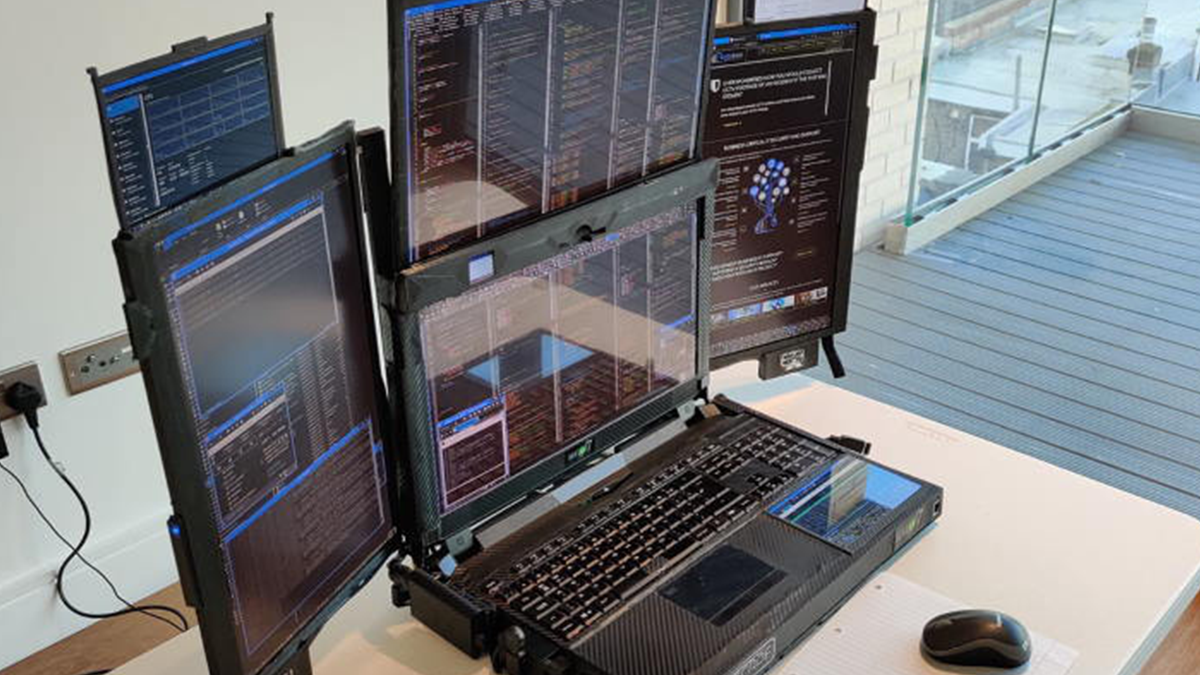 Представлено прототип ноутбука з сімома екранами: вага девайса вас здивує