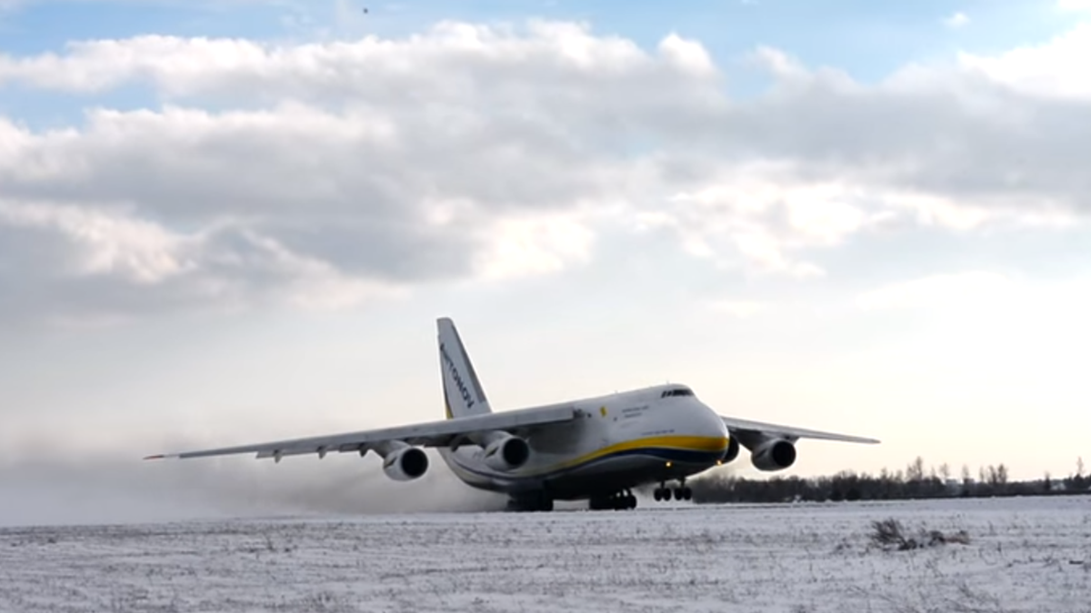 Руслан Ан-124 злітає з Гостомеля - фото 1