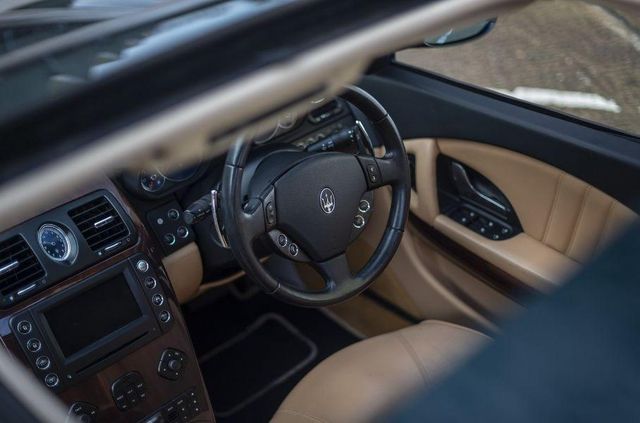Колекційний Maserati Quattroporte Елтона Джона пустять з молотка - фото 447455
