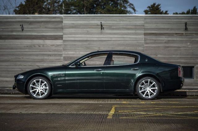 Колекційний Maserati Quattroporte Елтона Джона пустять з молотка - фото 447456