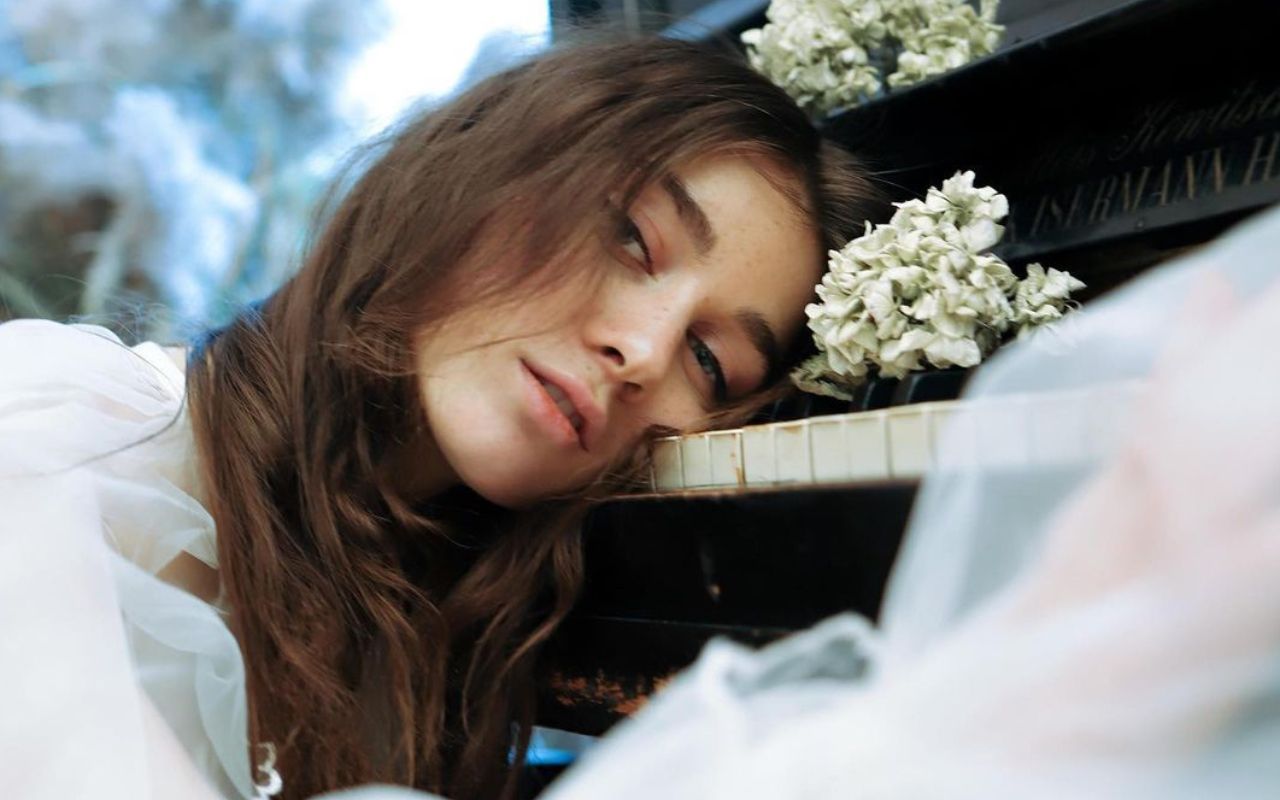 Jerry Heil – #АРИФМЕТИКА_КОХАННЯ: слухайте пісню, присвячену усім закоханим