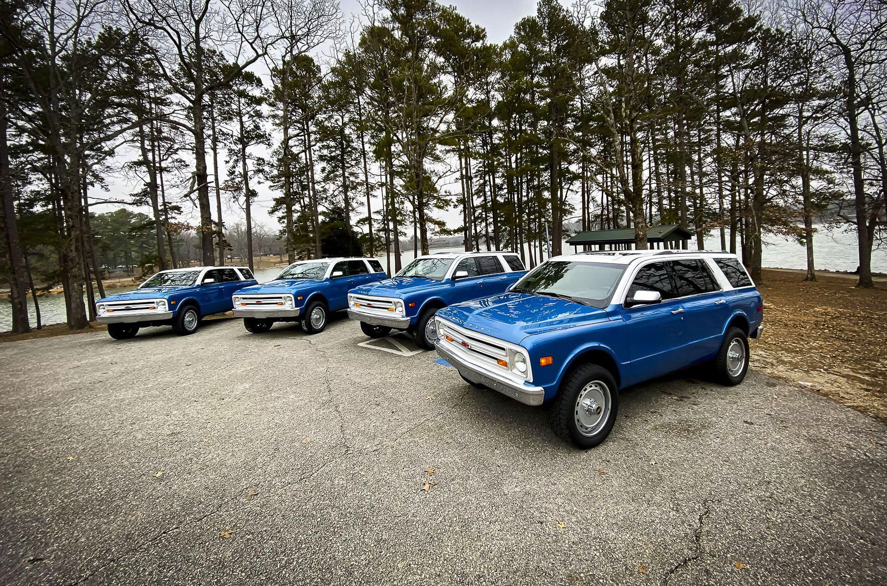 Американець придбав 4 однакові Chevrolet Tahoe з однаковим тюнингом