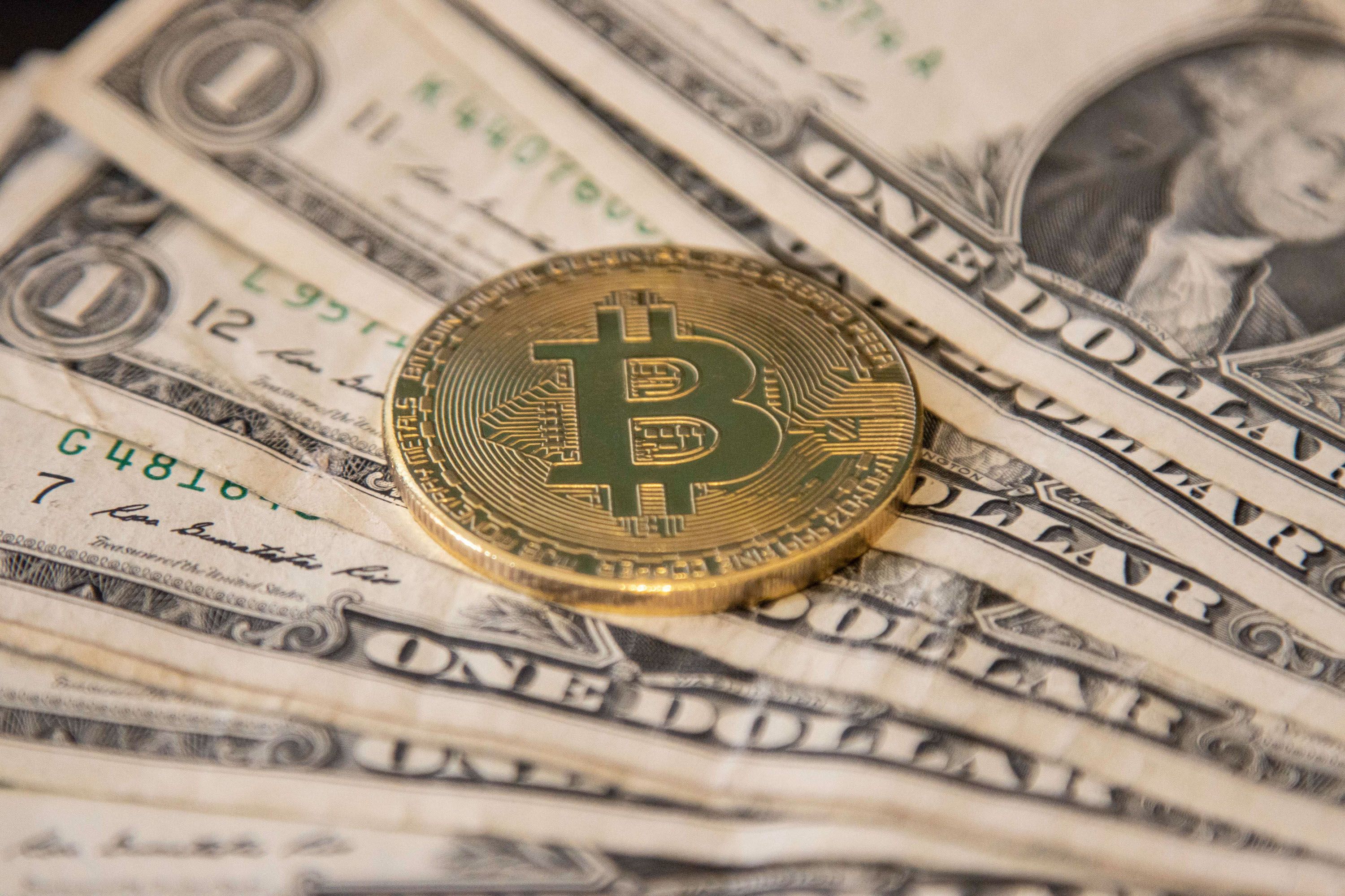 Скільки електроенергії споживає біткойн - фото 1