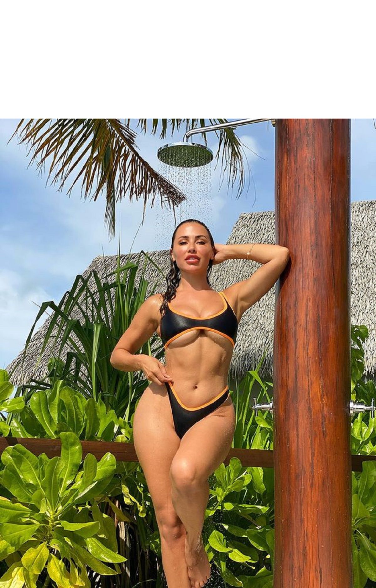 Ана Чері без спіднього - фото 1