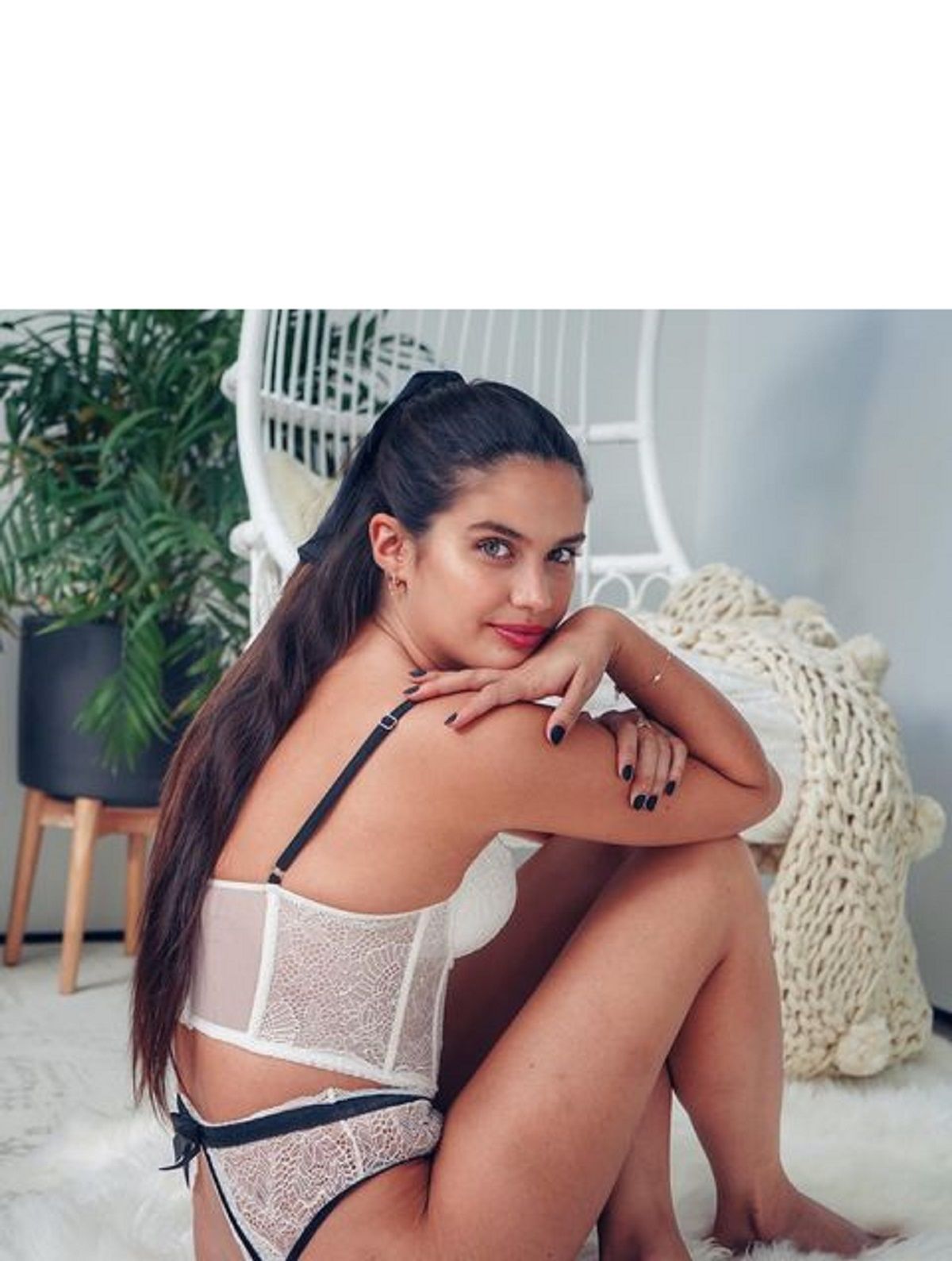 Який вигляд насправді мають моделі: Сара Сампайо здивувала новим відео