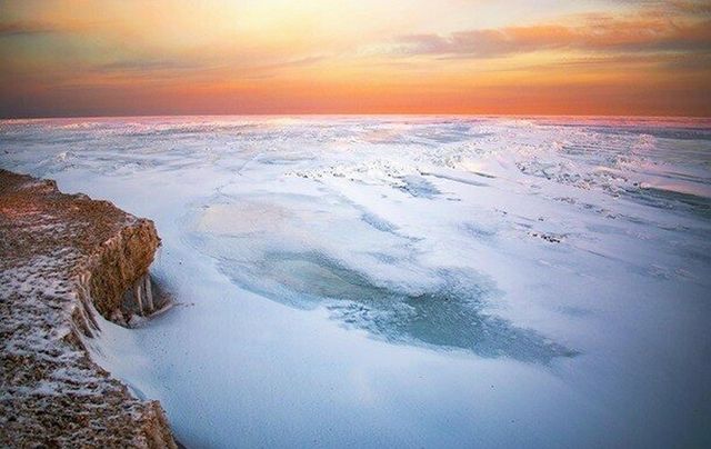 Мережу зачарували зимові пейзажі Бердянської коси: фото - фото 448892