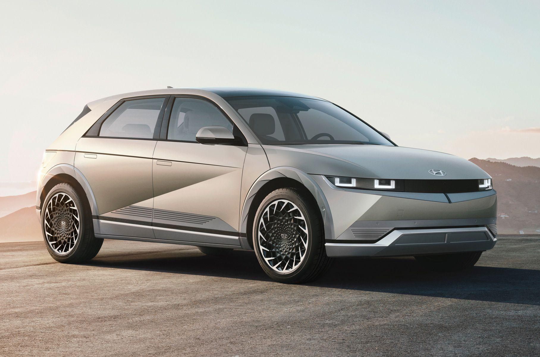 За добу замовили понад 23 тисячі Hyundai Ioniq 5 - фото 1