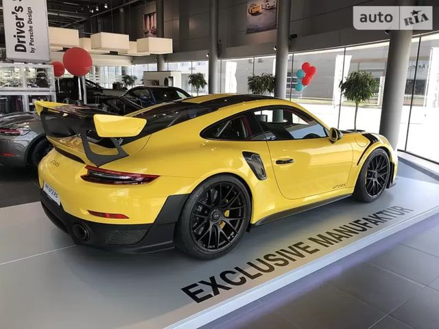 В Україні продають лімітований Porsche за 17 мільйонів гривень: фото - фото 450027