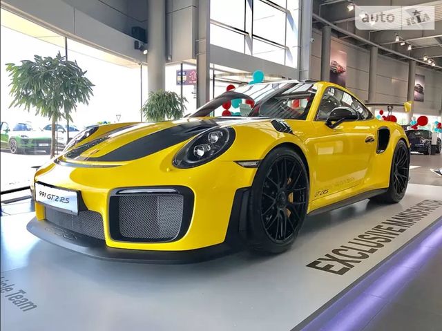 В Україні продають лімітований Porsche за 17 мільйонів гривень: фото - фото 450028