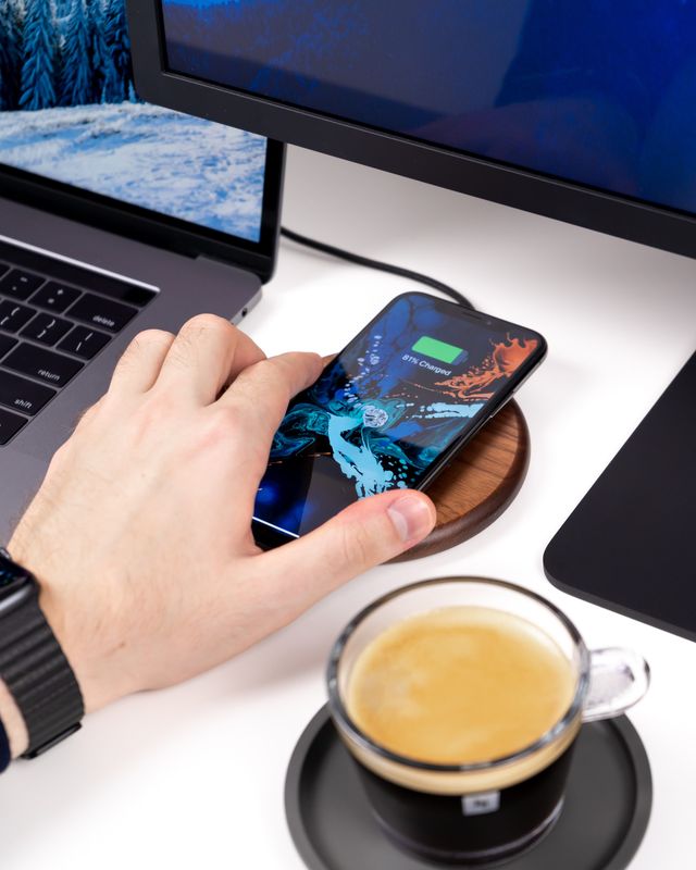 Інсайдер розповів, чому Apple не відмовиться від роз'єму Lightning: причина проста - фото 450100