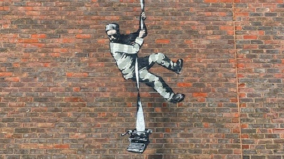 Бенксі підтвердив авторство нового графіті