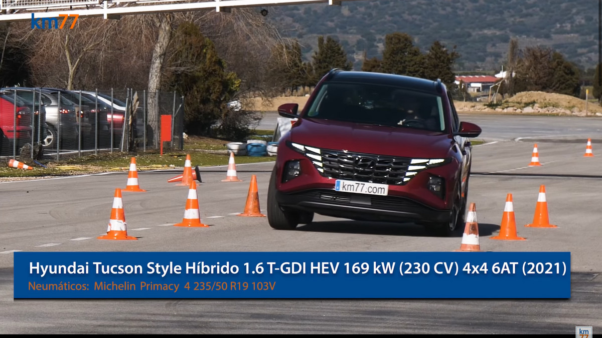 Як Hyundai Tucson пройшов "лосиний" тест - фото 1