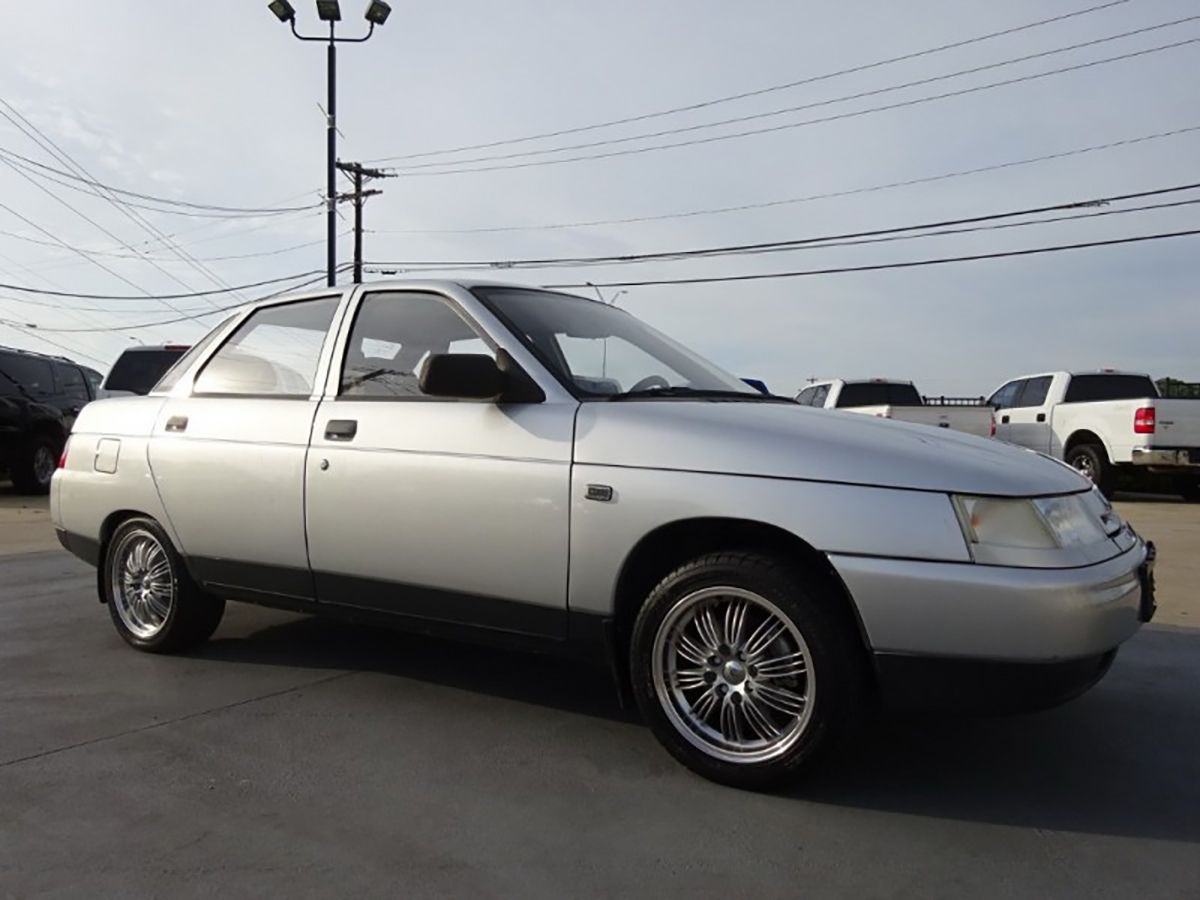 У США старенький ВАЗ продають за ціною Mitsubishi: фото