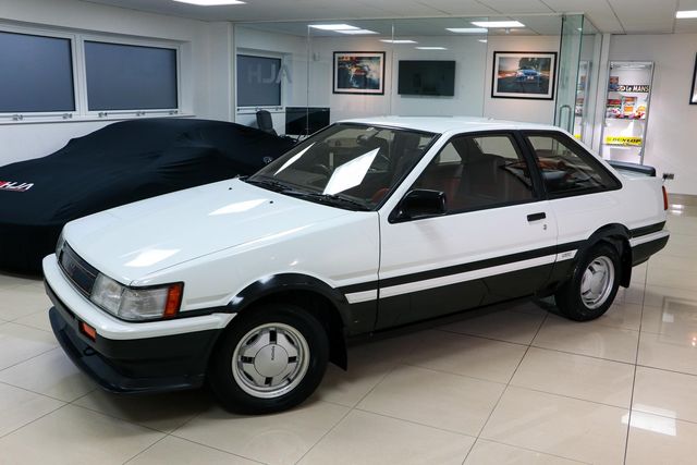 Легендарну Toyota з 80-х в ідеальному стані виставили на продаж - фото 450705