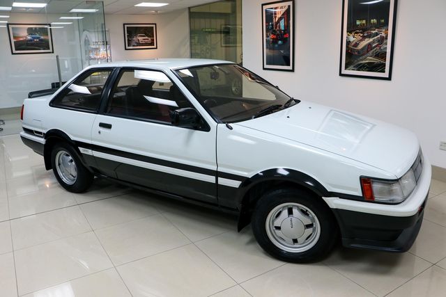 Легендарну Toyota з 80-х в ідеальному стані виставили на продаж - фото 450706