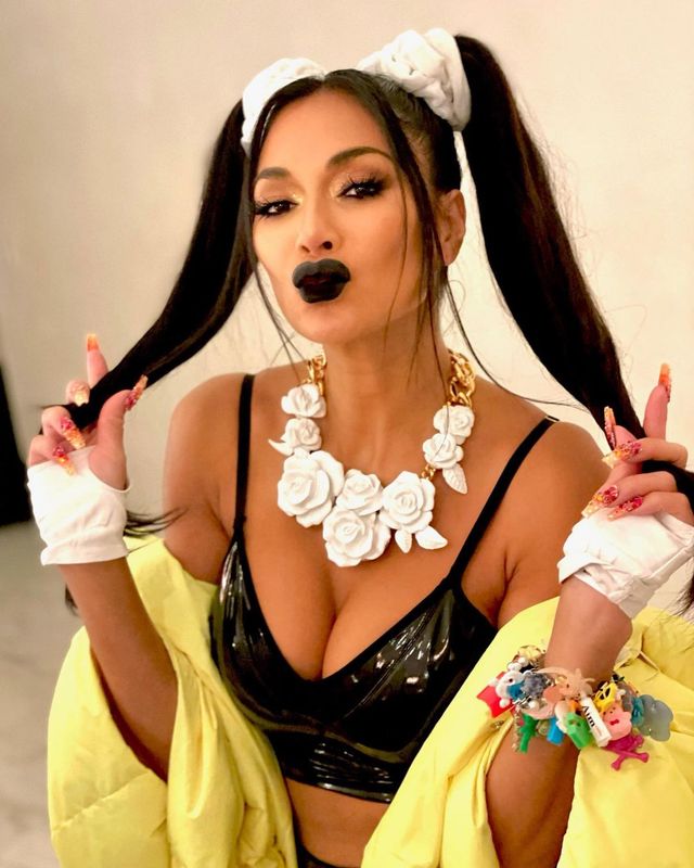 instagram.com/nicolescherzinger - фото 450733