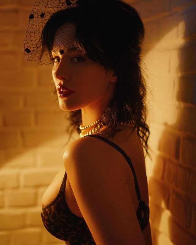 Зухвала Даша Астаф'єва розбурхала мережу еротичною білизною - фото 450754