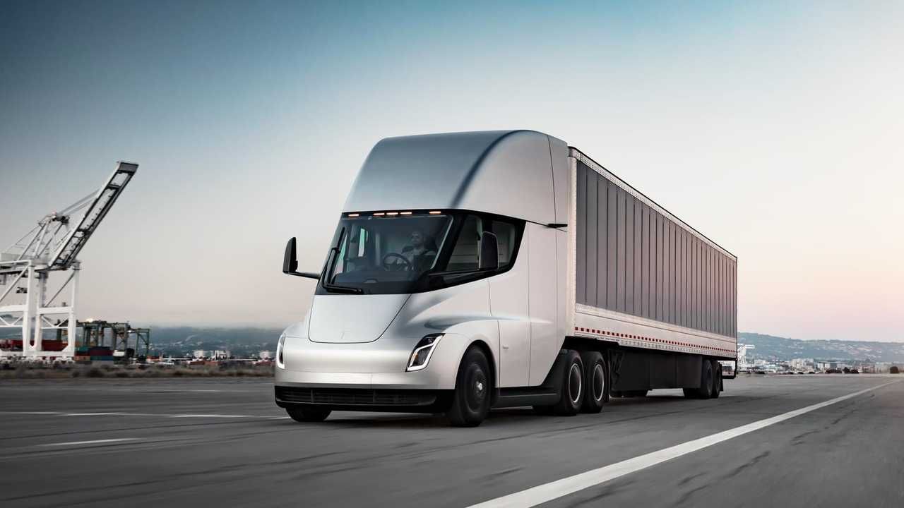 Tesla Semi вдалося зняти на відео - фото 1